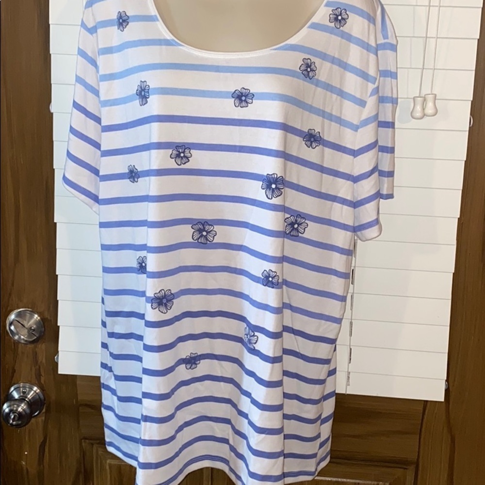 NWT Karen Scott Shirt